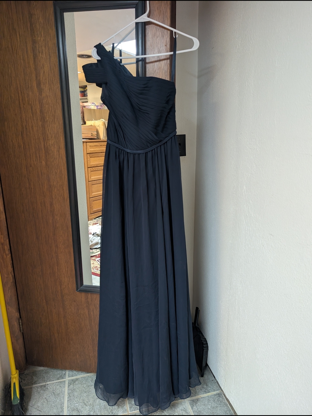 One-Shoulder Navy Chiffon Evening Dress